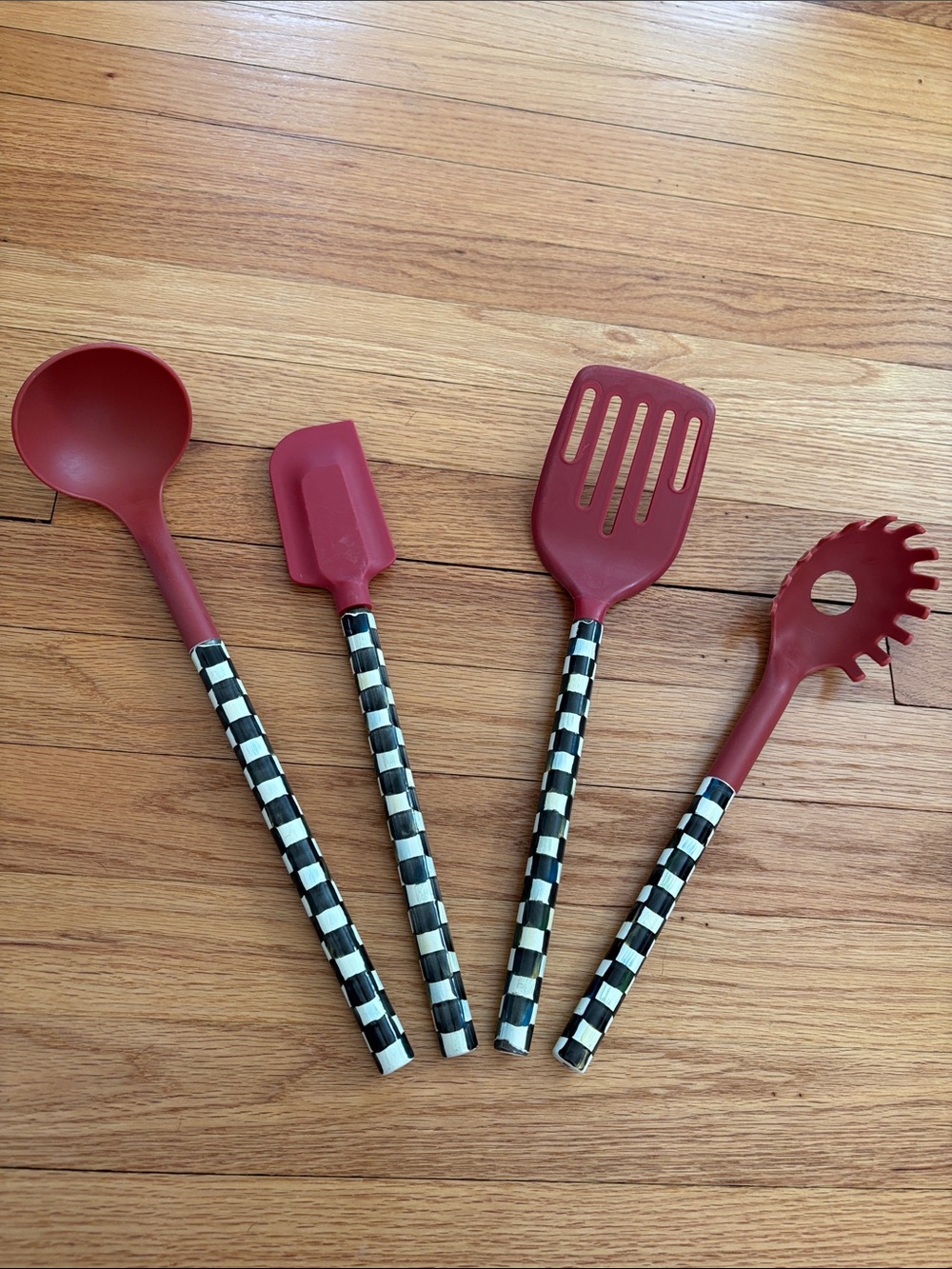 MacKenzie-Childs RETIRED courtly check utensil set